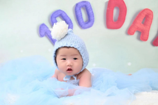 儋州宝宝不哭不闹正常吗