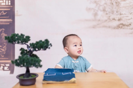 儋州宝宝喊肚子疼怎么回事